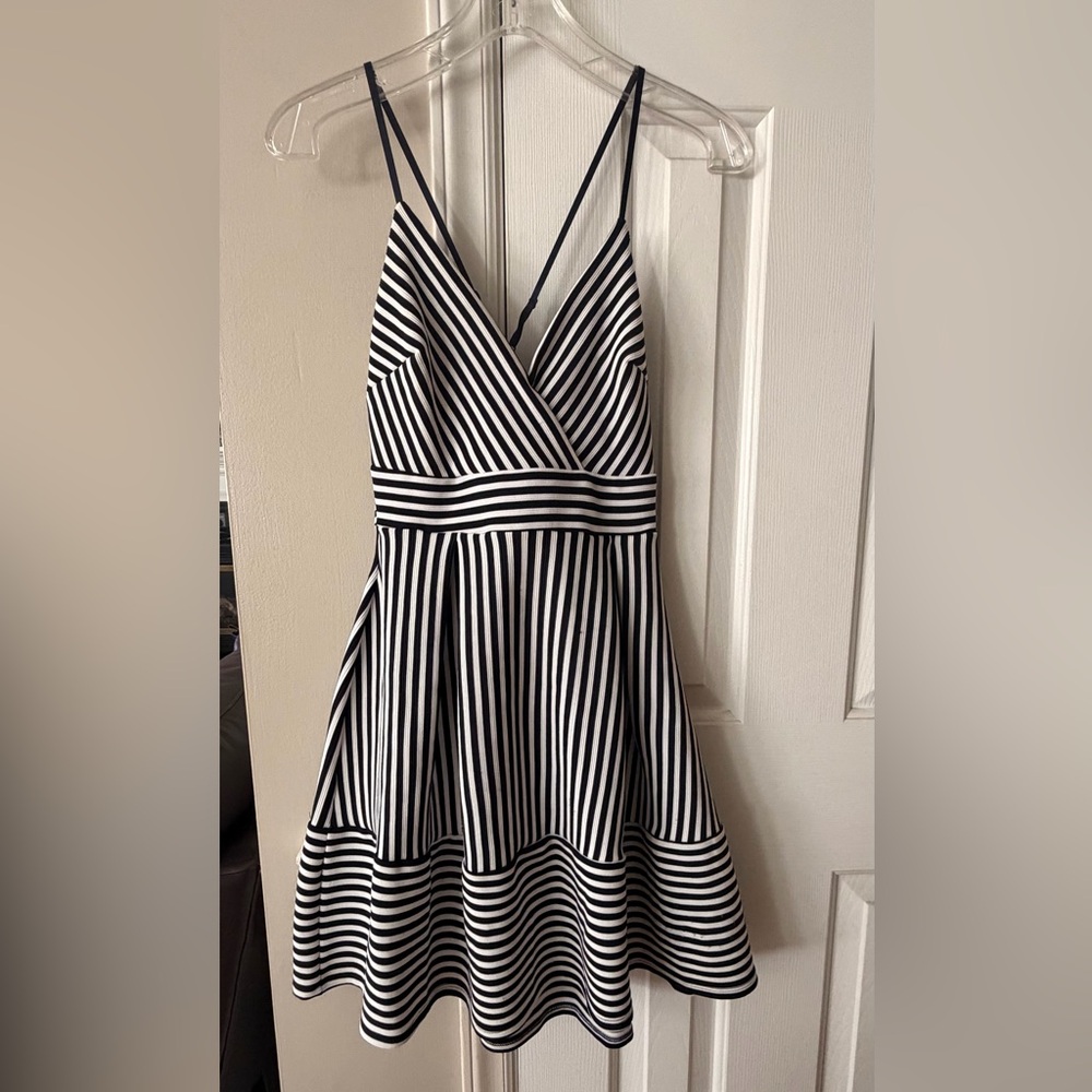 Navy Blue and White Striped V-Neck Sleeveless Dress